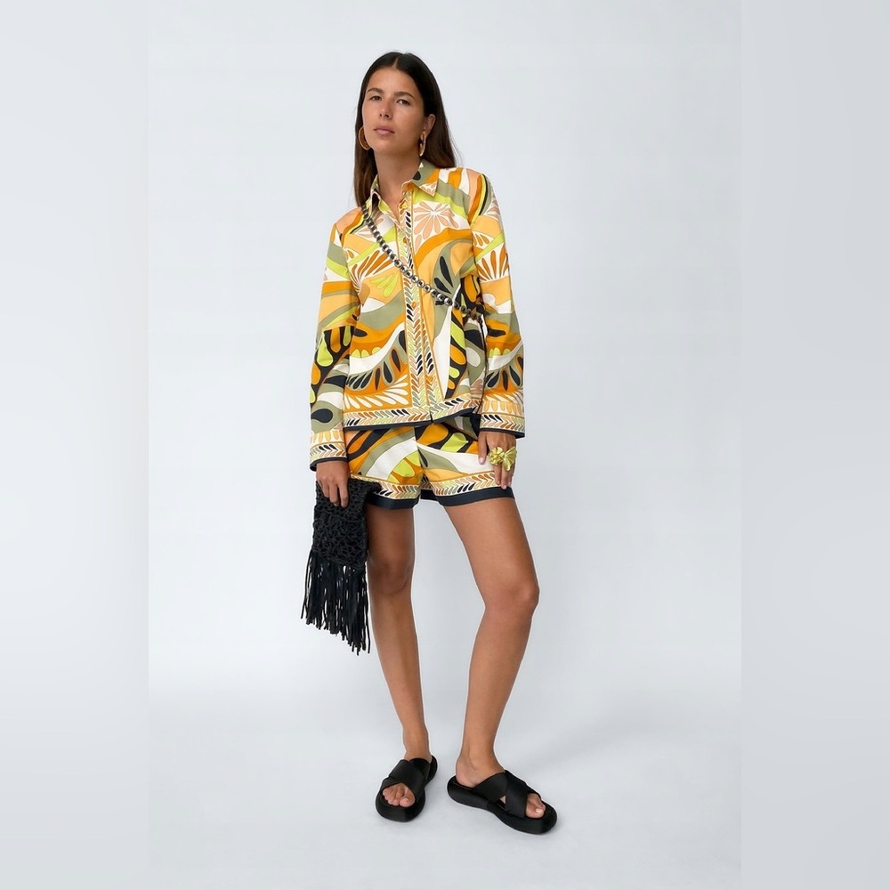 Not for sale ZARA Shorts Abstract Retro Print Shirt (item #A17) - Picture 5 of 15